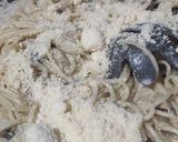 Foto langkah ke 5 dari resep Spaghetti Saus Krim Jamur Miso.