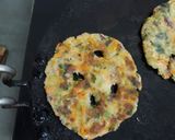A picture of step 3 of Masala rice paratha.