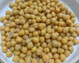 Foto del paso 3 de la receta: Ensalada de garbanzos con vinagreta de pistachos