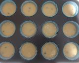 Foto del paso 5 de la receta: Magdalenas con pepitas de chocolate