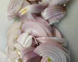 Foto del passaggio 1 della ricetta Cipolle caramellate