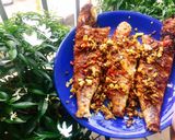 Hình bước làm 2 của món Cá hường chiên sả