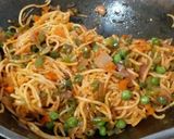 A picture of step 9 of Veg Schezwan Noodles.