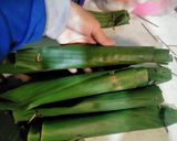 Foto langkah ke 2 dari resep Lontong Hemat Gas Hasil Kenyal Empuk Metode 15.30.15.30.10.