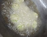A picture of step 6 of Chinese noddles with manchurian kofta😋.