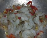 Foto langkah ke 3 dari resep Tumis daun singkong dan udang.