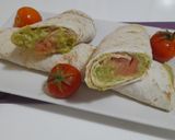 Foto del paso 3 de la receta Wrap de guacamole y salmón