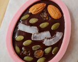 Foto del paso 3 de la receta: Figura de chocolate con forma de huevo 🥚"Huevo de Pascua" versión saludable, nutritiva y fácil