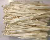 Hình bước làm 1 của món Lẩu gà lá giang