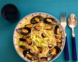 Foto del paso 12 de la receta: Linguini (o tallarines) en caldo de mejillones frescos (seis minutos)