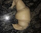Foto del paso 7 de la receta: Medialunas de Manteca🥐