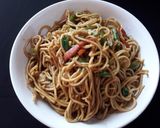 ऑयल फ्री हक्का नूडल्स (Oil free hakka noodles recipe in hindi) रेसिपी चरण 3 फोटो