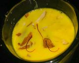 केसर गोल्डन मिल्क (Kesar Golden Milk recipe in hindi) रेसिपी चरण 2 फोटो