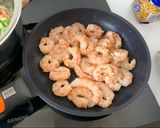 Foto del paso 2 de la receta: Fideuá con gambón, vieiras y calamares