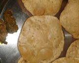 अजवाइन की पूड़ी (Ajwain ki puri recipe in hindi) रेसिपी चरण 4 फोटो