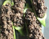 Foto del paso 4 de la receta: Calabacín relleno de carne y champiñones