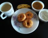 A picture of step 4 of Medu Wada(Ulundu Vadai).
