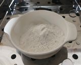 Foto langkah ke 1 dari resep Putu Bambu Daun Pisang.