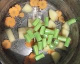 Foto langkah ke 2 dari resep Sop Bumbu Pala.