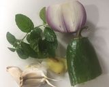 A picture of step 2 of Tamater garlic chutney.