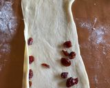 A picture of step 4 of Sweet Bread with Cheese Filling.