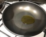 Foto del paso 1 de la receta: Tortilla francesa con espárragos trigueros y tiras de lomo