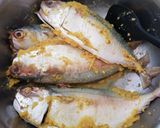 Foto langkah ke 3 dari resep Olahan dari Laut: Ikan Kembung Goreng Garing 🐟.