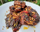 Foto langkah ke 3 dari resep Iga Bakar Pedas Manis 🔥.