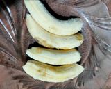 Foto langkah ke 2 dari resep Roti Tawar Goreng isi pisang coklat.