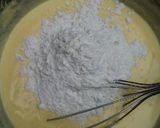 Foto langkah ke 2 dari resep Bolu mentega pandan 2 in 1 (otang).