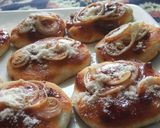 Foto langkah ke 3 dari resep Pizza Mini Bolognaise Sauce.