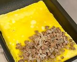 A picture of step 4 of Simple omlet with minced meat and onions.