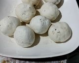 Foto langkah ke 2 dari resep 255. Donat toping wijen.