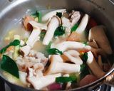 A picture of step 4 of Tom Yum Pork Leg #EasyThaiFood.