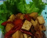 Foto langkah ke 4 dari resep 34. Tahu sosis tumis.