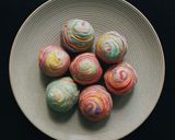Hình bước làm 8 của món Lollipop mooncakes