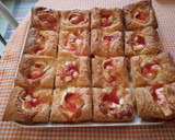 Foto del paso 12 de la receta: Hojaldres de queso de cabra y sirope de fresa