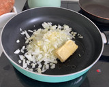 Foto del paso 1 de la receta: Spaghettis con pollo y champiñones en salsa cremosa