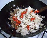 A picture of step 3 of Spicy Scrambled Green Chicken Fry.