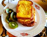 A picture of step 5 of French toast 😋.