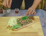รูปขั้นตอนการทำที่ 19 ของ ลาบหมู ทำง่าย อร่อย แซ่บสะใจ