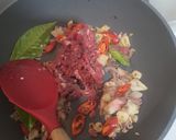 Foto langkah ke 4 dari resep Kacang panjang Daging Jamur Masak Kecap.