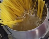 صورة لخطوة 2 من وصفة لينجويني تشهي 🍲