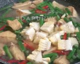 Foto langkah ke 5 dari resep Sayur lodeh tahu kulit bumbu iris.