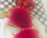 Foto del paso 2 de la receta: Smoohtie de avena con pitahaya roja, fresas!