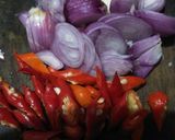 Foto langkah ke 2 dari resep 327. Tumis Kangkung Saus Tiram.