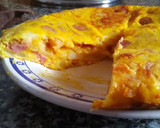 Foto del paso 5 de la receta: Tortilla con queso y salchichas