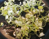 Foto del paso 2 de la receta: Pizza de soja texturizada, queso y aceitunas