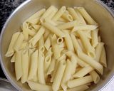 A picture of step 2 of Italian Pink Sauce Pasta.