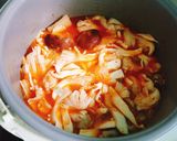 Hình bước làm 8 của món Chân gà hầm kim chi